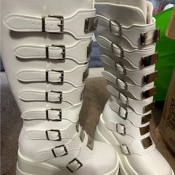 Women’s Platform Buckle Boots - Picture 3 of 3